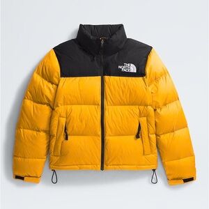 The North Face Women’s 1996 Retro Nuptse Jacket Small Summit Gold $330.00
